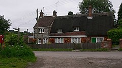 Коттеджи в Owslebury Bottom - geograph.org.uk - 1437387.jpg