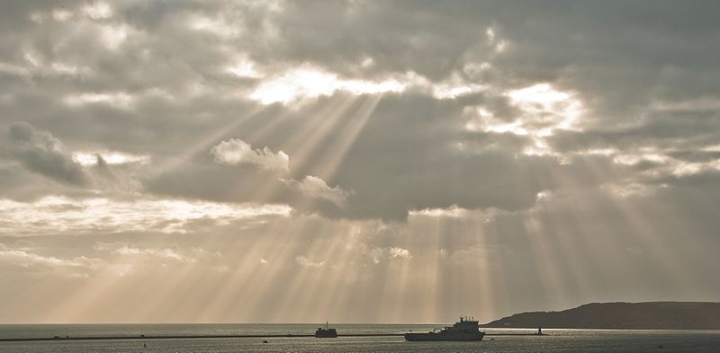 File:Crepuscular rays over Plymouth Sound crop.jpg