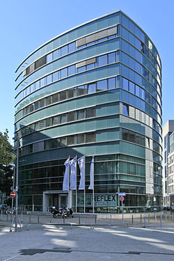Düsseldorf - Zollhof1 Haus der Architekten 02 ies.jpg