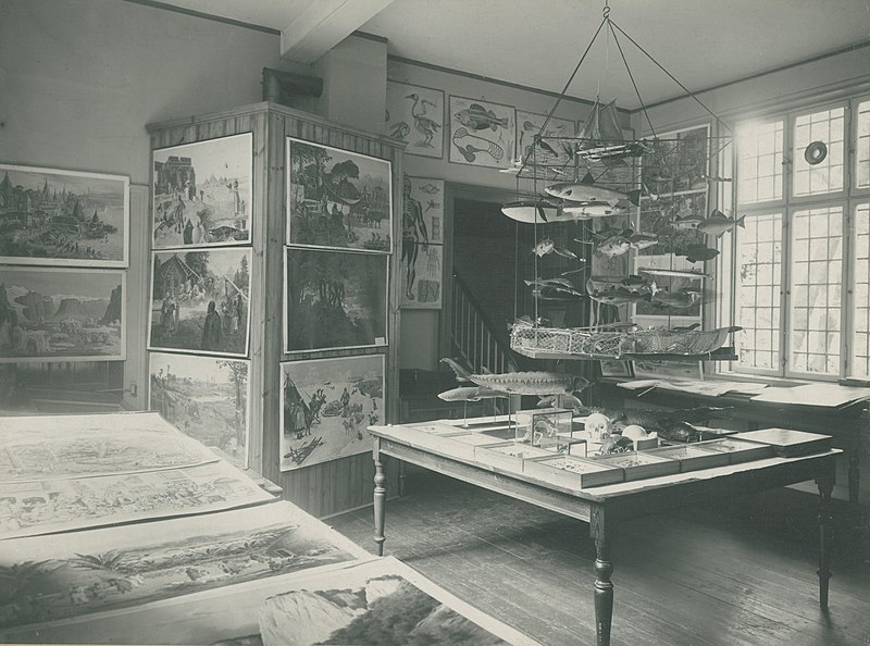 File:Dansk Skolemuseum 1920.jpg