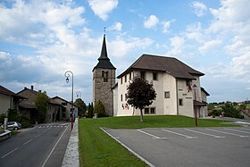 Draillant - Mairie et église.jpg