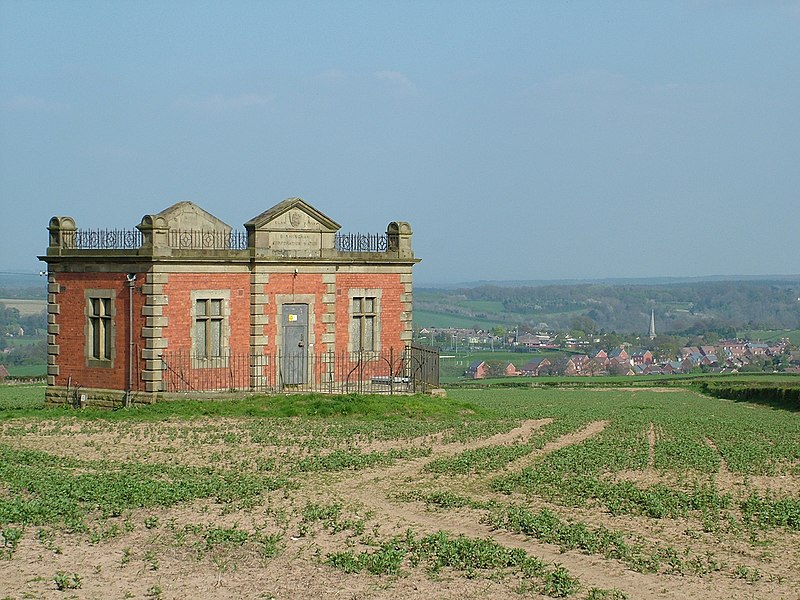 File:Elan Valley Pipeline Valve House, Cleobury Mortimer - geograph.org.uk - 2416644.jpg