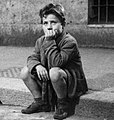 Enzo Staiola in Bicycle Thieves, cropped.jpg