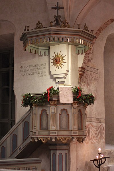 File:Espoo cathedral pulpit.JPG