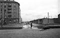 A Fehérvári út felől kelet felé tekintve egy 1960-as felvételen. A villamos helyett még HÉV jár a sugárút két szélén