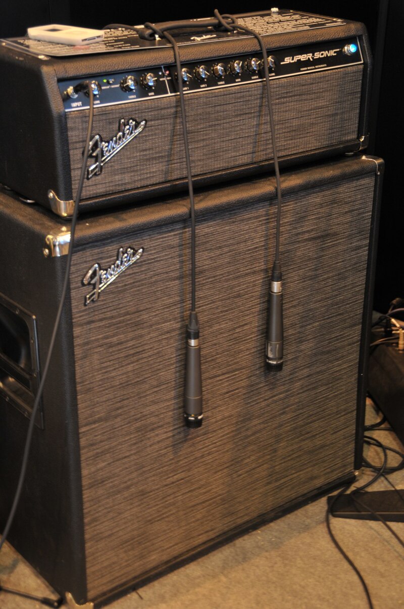 AMPEG V4-B CLASSIC 100 Watts Tubes - Tête d'ampli basse