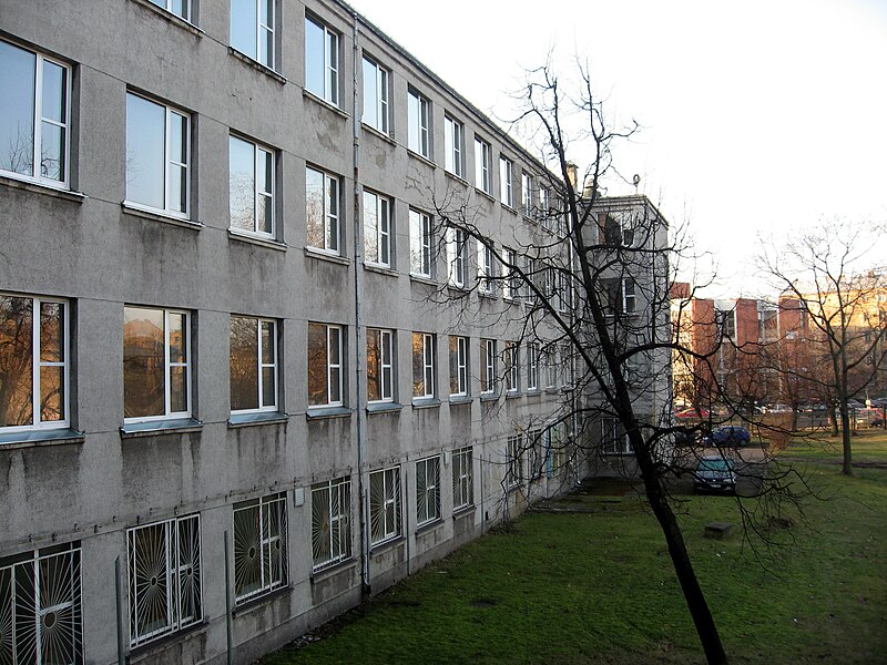 File:Filologická fakulta a Fakulta moderních jazyků Lotyšské univerzity (2).jpg