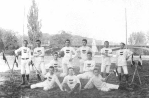 Het eerste voetbalelftal van Kronen-Club in 1898