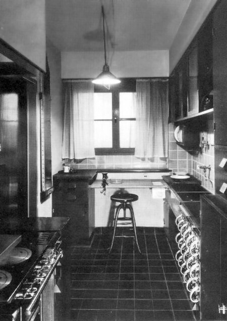 The Frankfurt kitchen (view from the entrance)