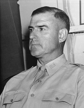 Генерал Роскоу Барнетт Вудруф в Форте Джексон, Южная Каролина, 1942 год