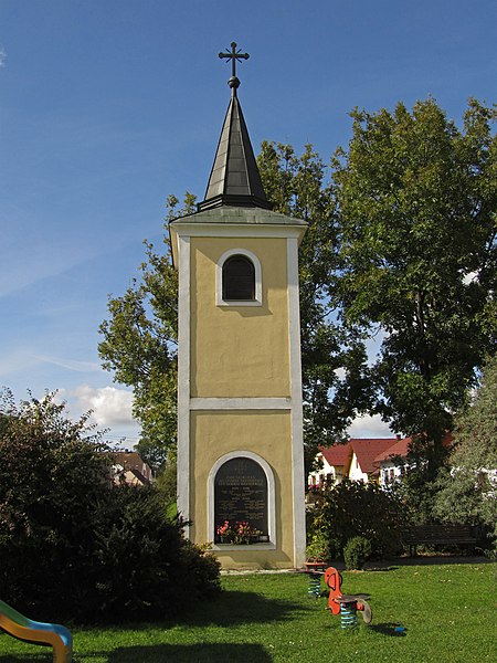 File:Glockenturm in Hohenwarth.jpg