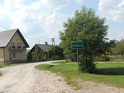 Road sign leading to Grabina