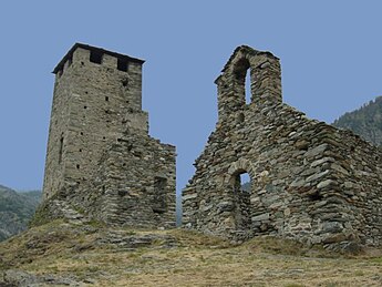 The donjon and the chapel. Graines1.jpg