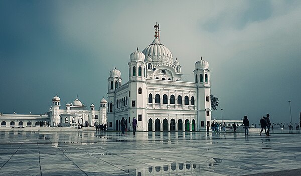 Gurdwara Darbar Sahib Kartarpur, which commemorates the first Sikh commune founded by Guru Nanak on the right bank of Ravi, went to Pakistan in the Pa