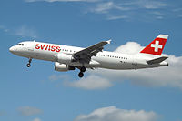 HB-JLS A320 Swiss (16416418010).jpg