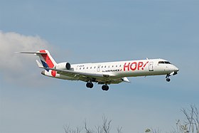 HOP! Bombardier CRJ-700 F-GRZN (28937926865).jpg