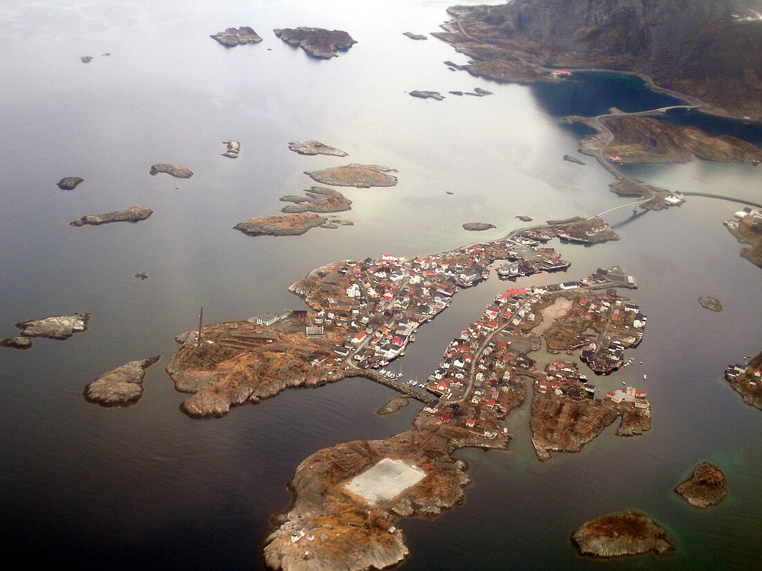 Henningsvær