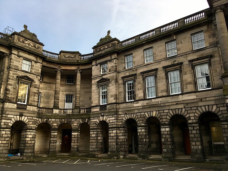 File:High Court Of Justiciary And Court Of Session, Edinburgh 2.jpg