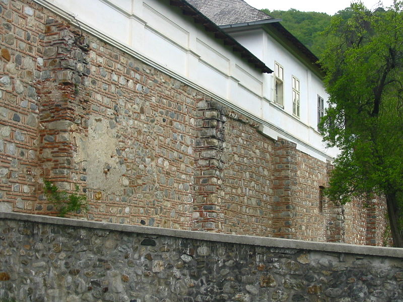 File:Horezu exterior wall.JPG