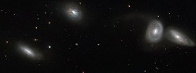 Hubble vues quartet cosmique bizarre HCG 16.jpg