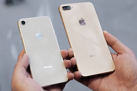 Tập_tin:IPhone_8_silver_and_iPhone_8_Plus_gold.jpg