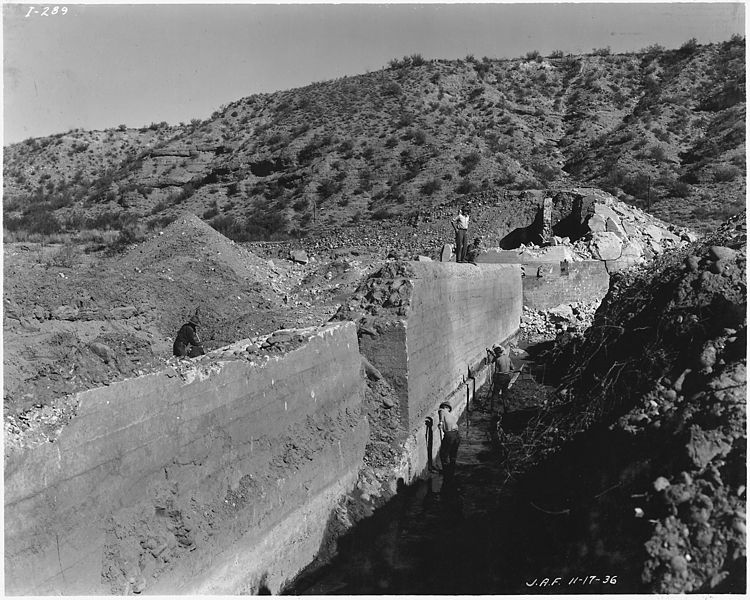 File:Intake diversion dam. View showing old north abutment and portion of old ogee section. - NARA - 294579.jpg