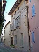 Isle-sur-la-Sorgue - Rue Ledru Rollin.jpg