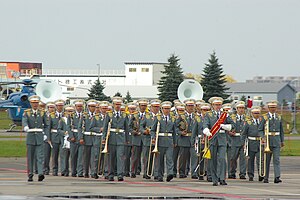 自衛官: 概要, 自衛官の採用, 自衛官の地位