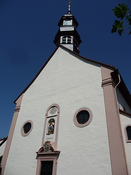 File:Katholische Kirche Lorsch 07.JPG