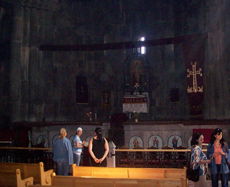 File:Kecharis Monastery, Tsaghkadzor (interior).jpg