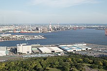 Keiyo industrial region in Chiba Prefecture, Japan Keiyo Coastal Industrial Region 02.jpg