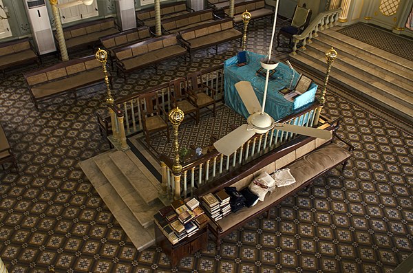 Bema of Knesset Eliyahoo Synagogue
