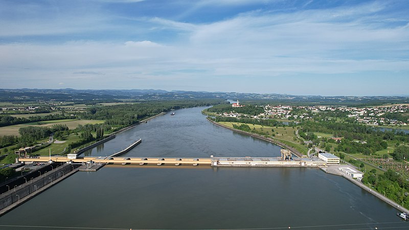 File:Kraftwerk Wallsee-Mitterkirchen 02 - DJI 0043.jpg