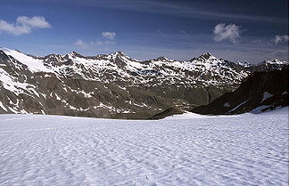 Cross ridge from the southeast