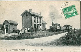 De trein op het station van Jouy-sous-Thelle.