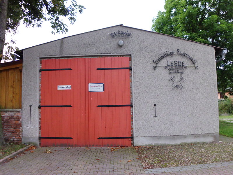 File:Legde Freiwillige Feuerwehr.JPG