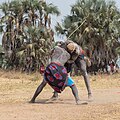 Lucha entre clanes de la tribu Mundari, Terekeka, Sudán del Sur, 2024-01-29, DD 191