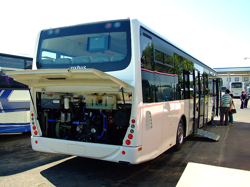 File:Mělník, Garáže ČSAD Střední Čechy, zadní část Irisbusu Crossway.jpg