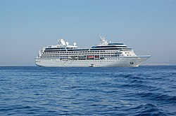 MS Insignia at Sorrento, 2008.JPG