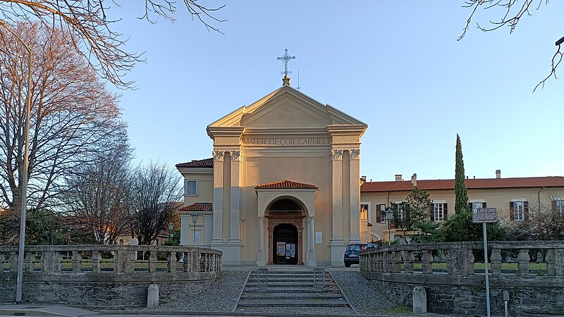 File:Madonna del Carmine (Luino) 01.jpg