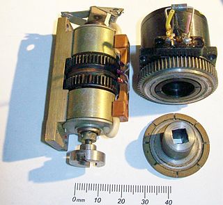 <span class="mw-page-title-main">Electromagnetic clutch</span> Clutch that operates electrically but transmits torque mechanically