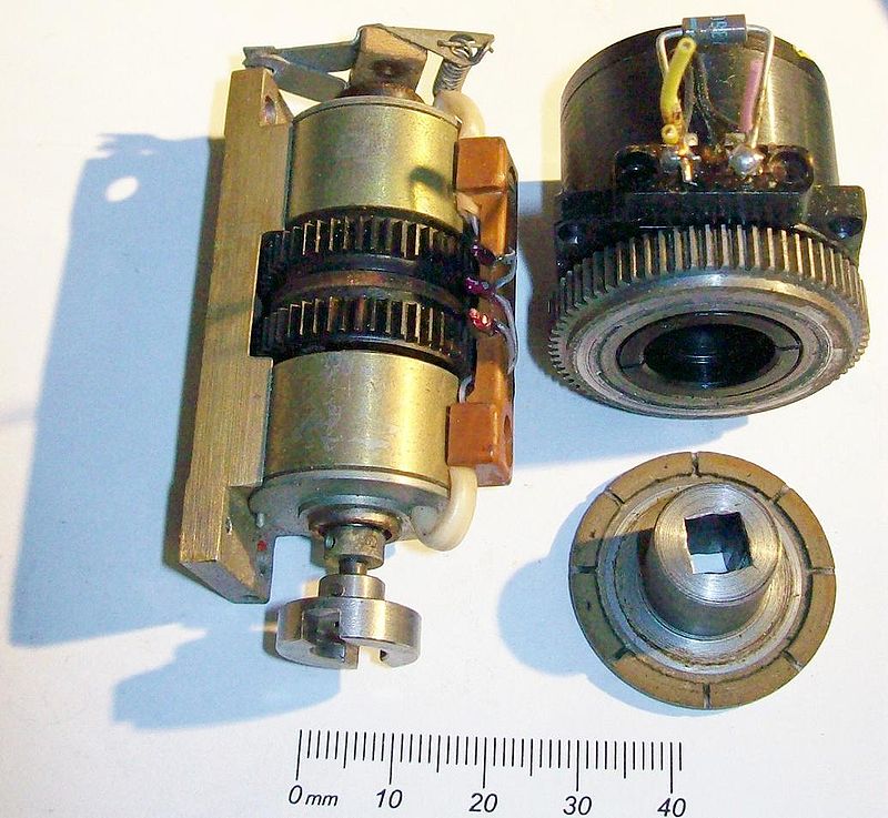 Electromagnetic and pneumatic clutches