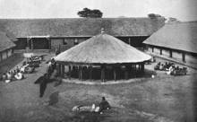 Mbereshi Girls School in 1927 Mbereshi girls Boarding School 1927 2013-02-107-girls.png