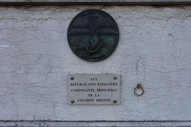 Fichier:Medallion to the Colonne Dronne @ Pont d'Austerlitz @ Paris  (32304586052).jpg — Wikipédia