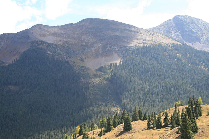 File:Molas Pass CO West Needle Mountains Snowdon Peak 2006 09 13.jpg