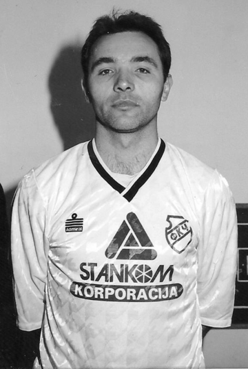 Nenad Nikolić (footballer, born 1961)