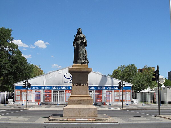 Statue of Queen Victoria, initially erected in 1894