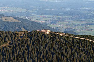 Die Ostlerhütte vom Aggenstein aus fotografiert