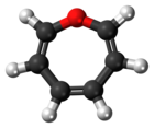 Ball-and-Stick-Modell des Oxepinmoleküls