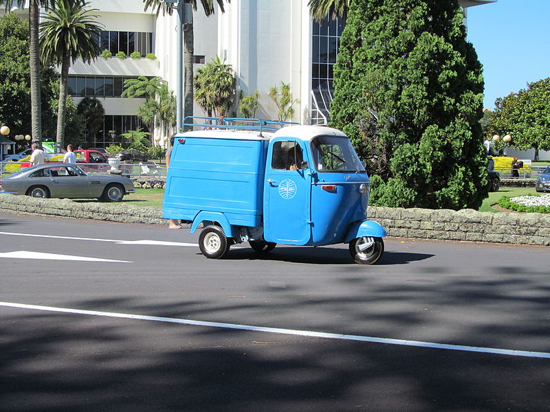 File:Pan Am Piaggio Ape (9579645155).jpg